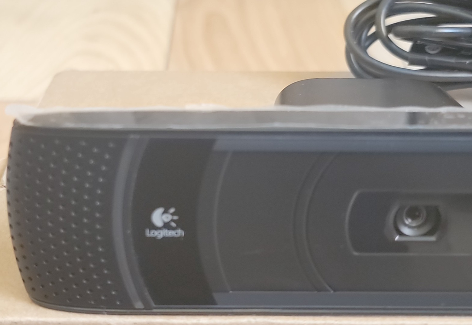 Logitech B910 HD WebCam 960-000683 USB - NEW (Open Box)
