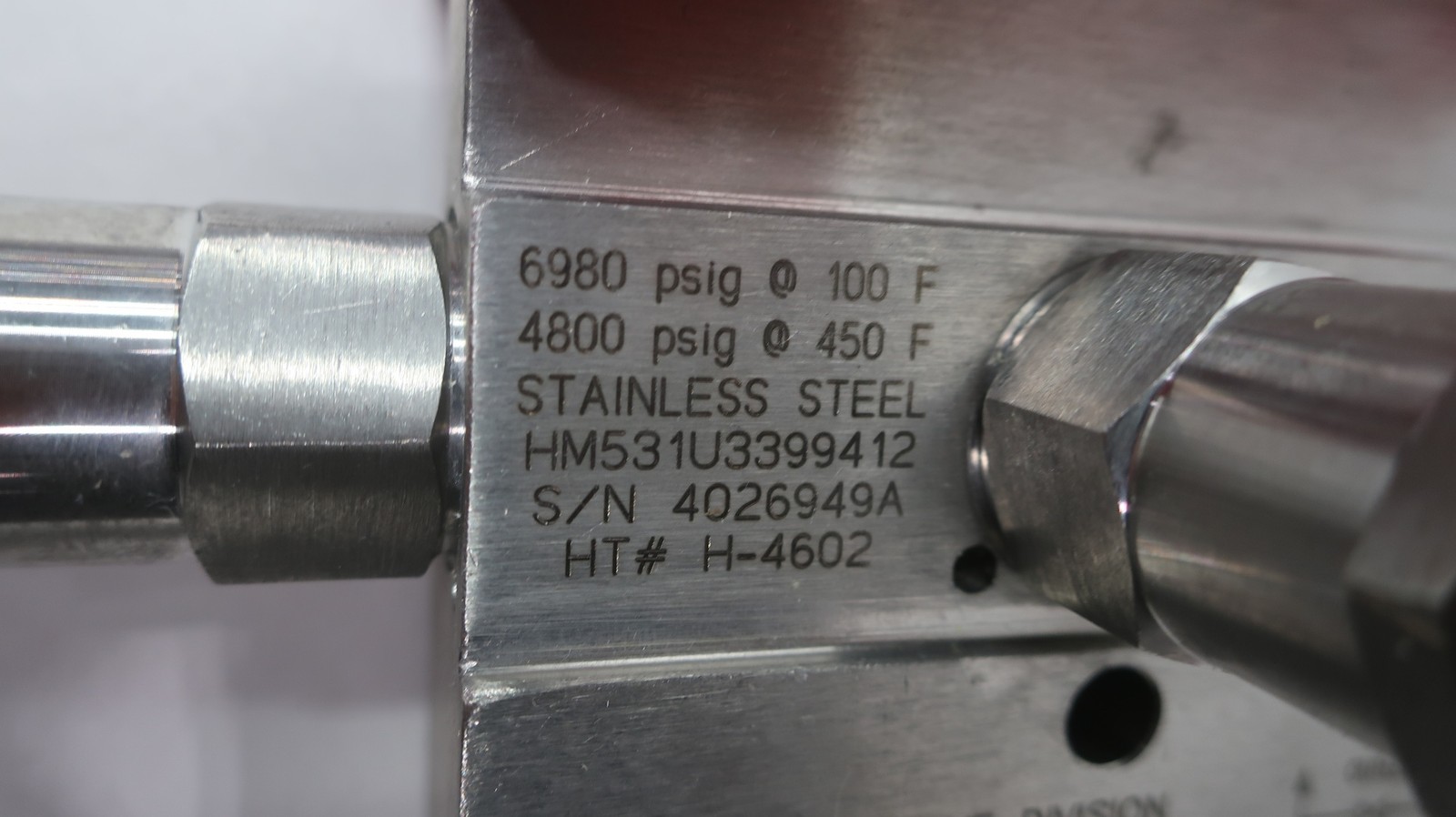 Hex HM531U3399413 Stainless Manifold 6980psi