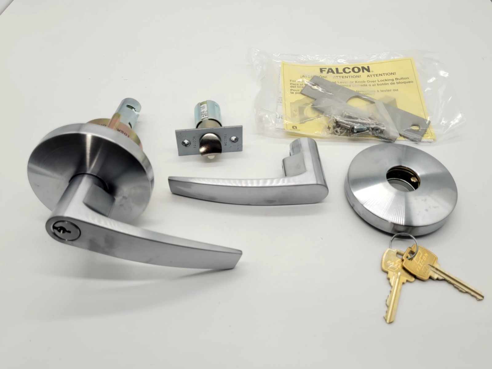 Falcon W581 P6 AVA 626 G Commercial Locking Door Handle (Store Room)