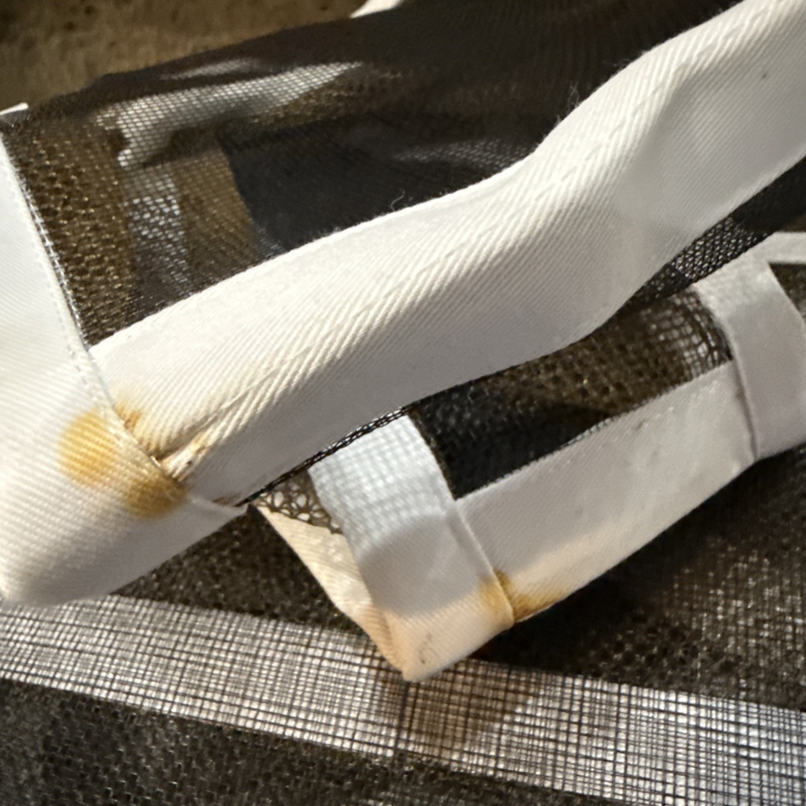 Honey Bee Square Protective Veil Folding For Round Hat! Zipper Bottom! Stained!