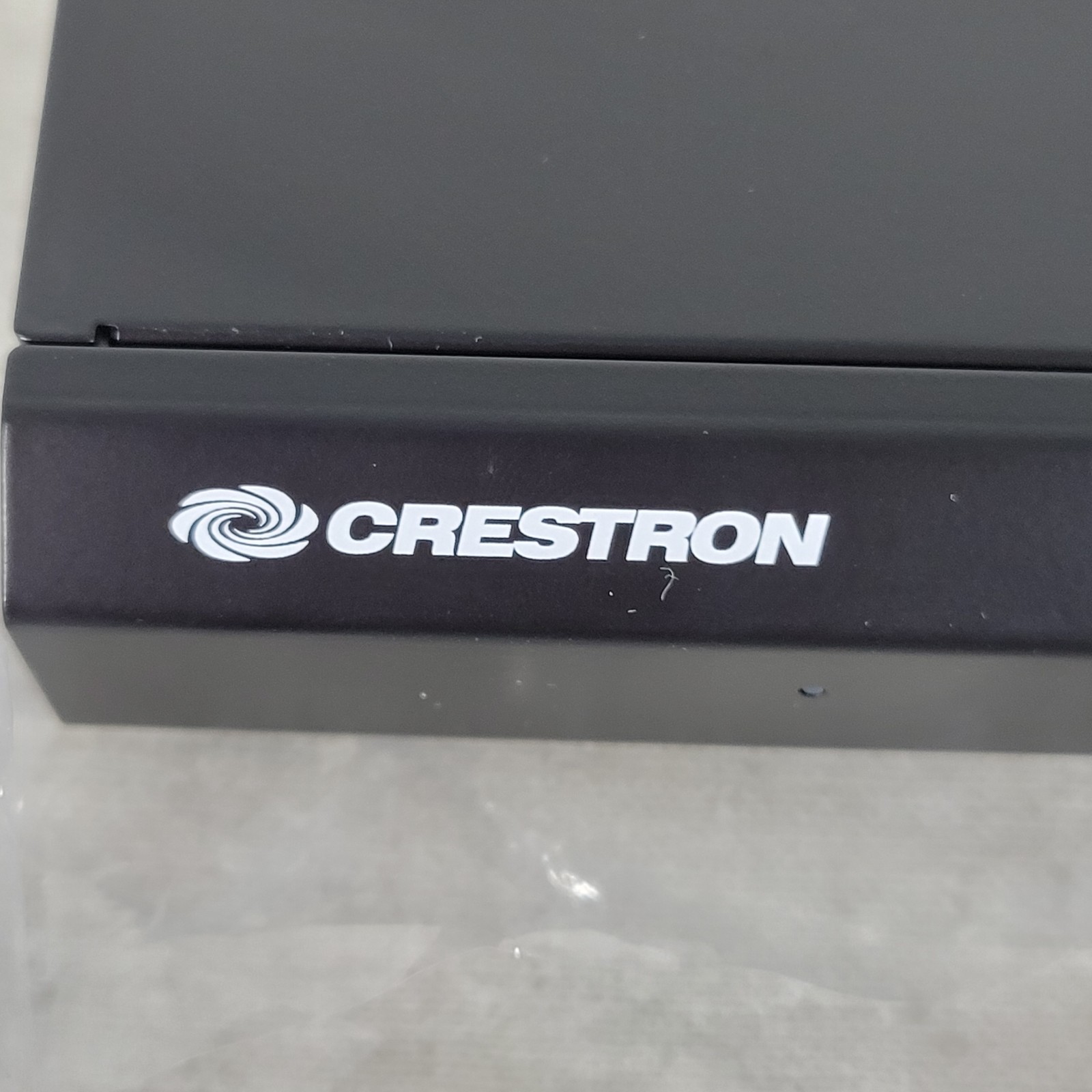 CRESTRON AM100 AirMedia Presentation Gateway for Wireless HD Presentations