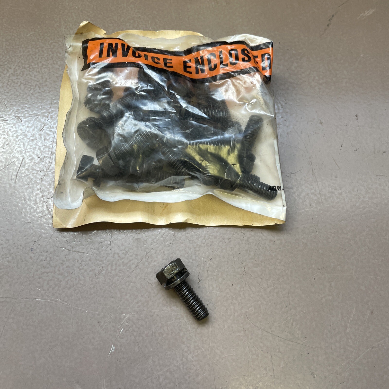 Detroit Diesel 5148437 Bolt 5/16-18X1 (Lot Of 25) NOS