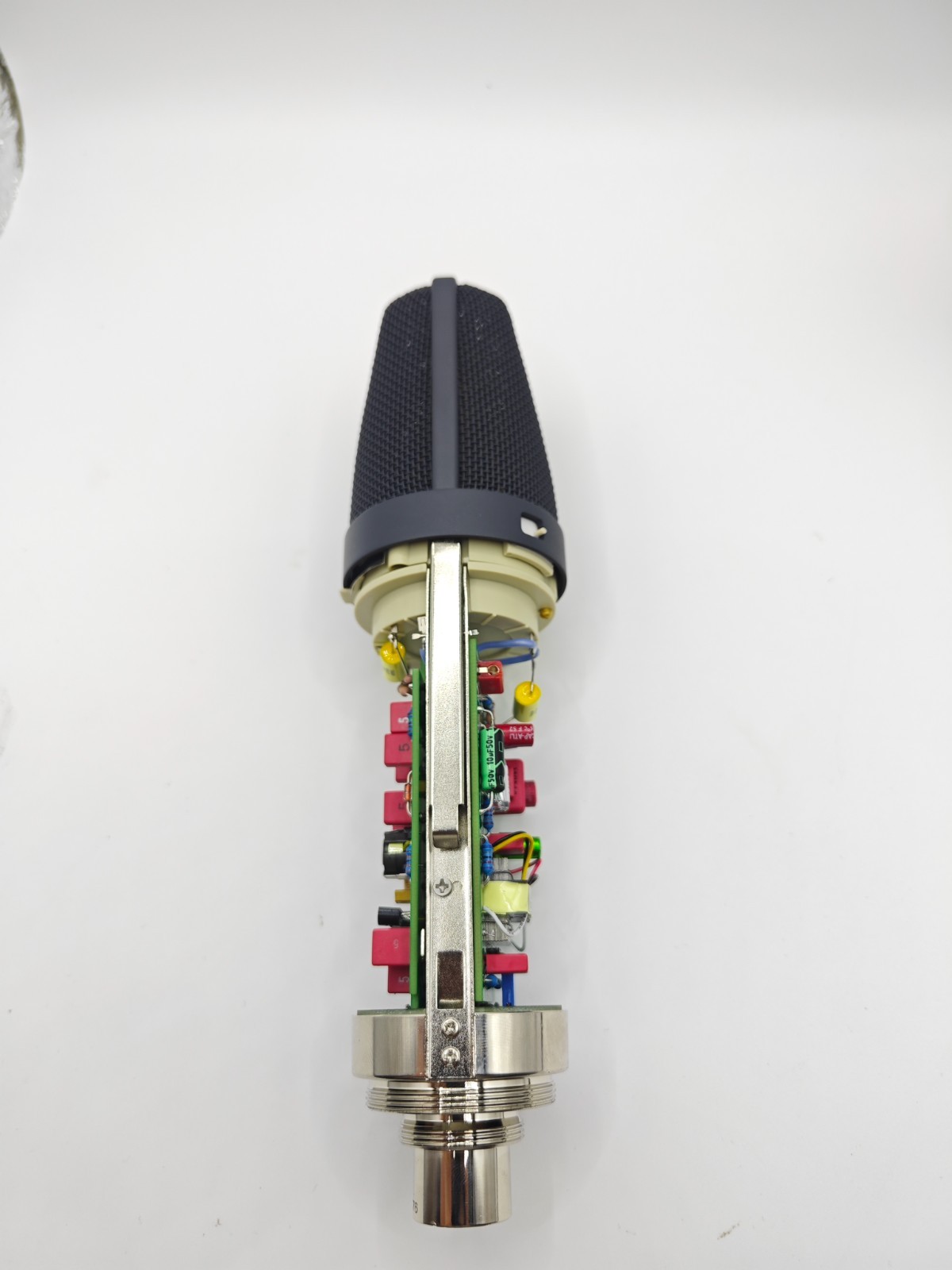 High-quality custom black U87AI condenser microphone, featuring three directiona