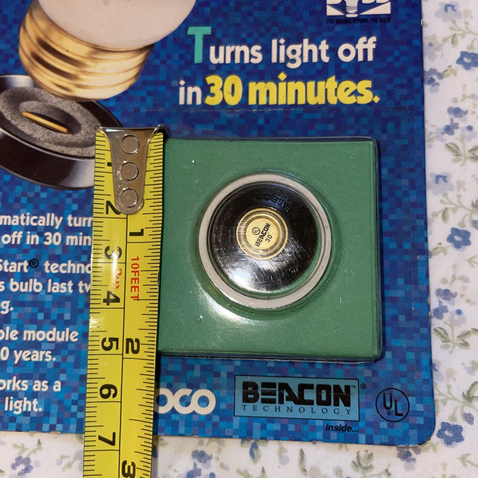ABCO Beacon 30 Minutes Automatic Off Incandescent Light Bulb Control Button USA