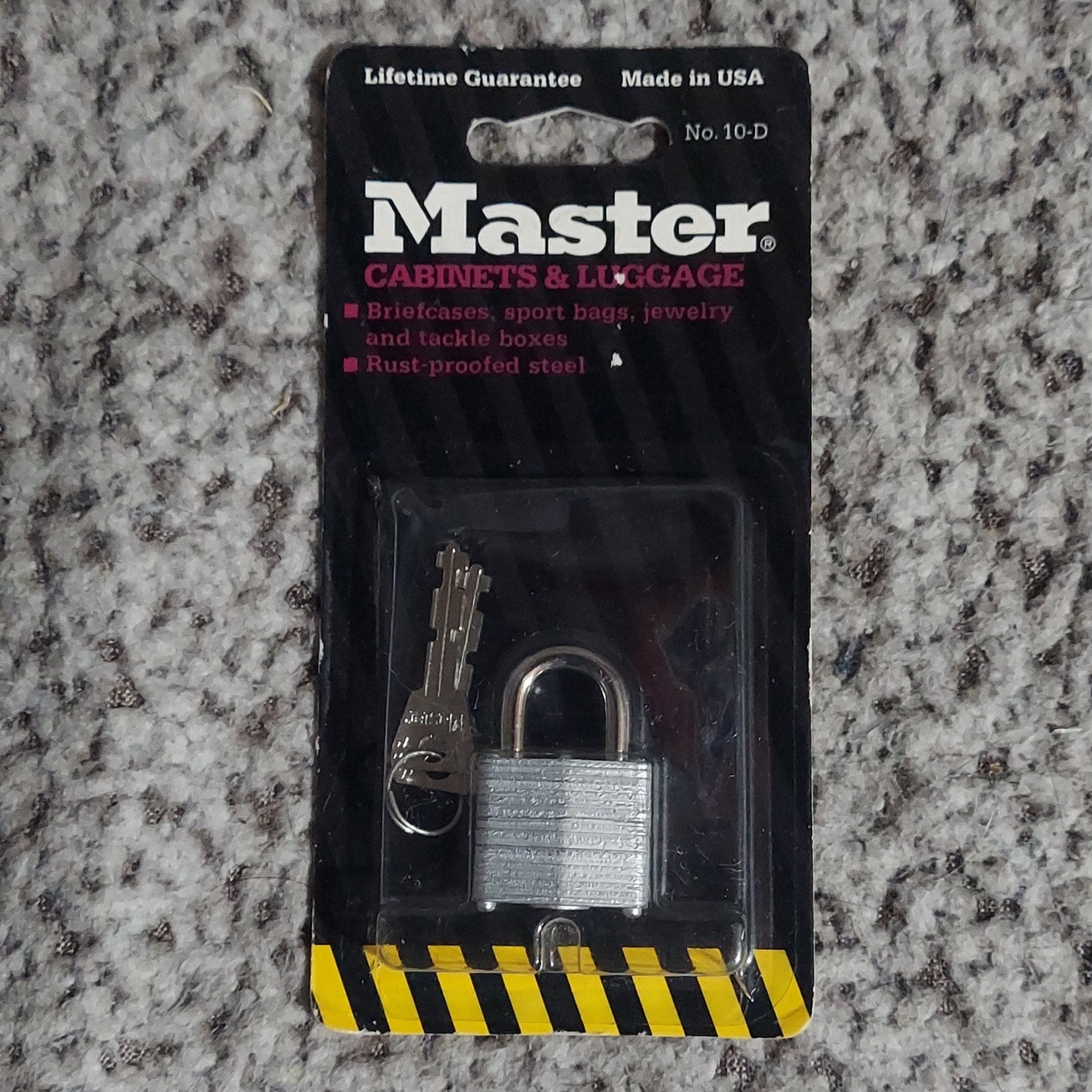 Master 10-D Steel Warded Padlock 1in Body Rustproof Keyed Different