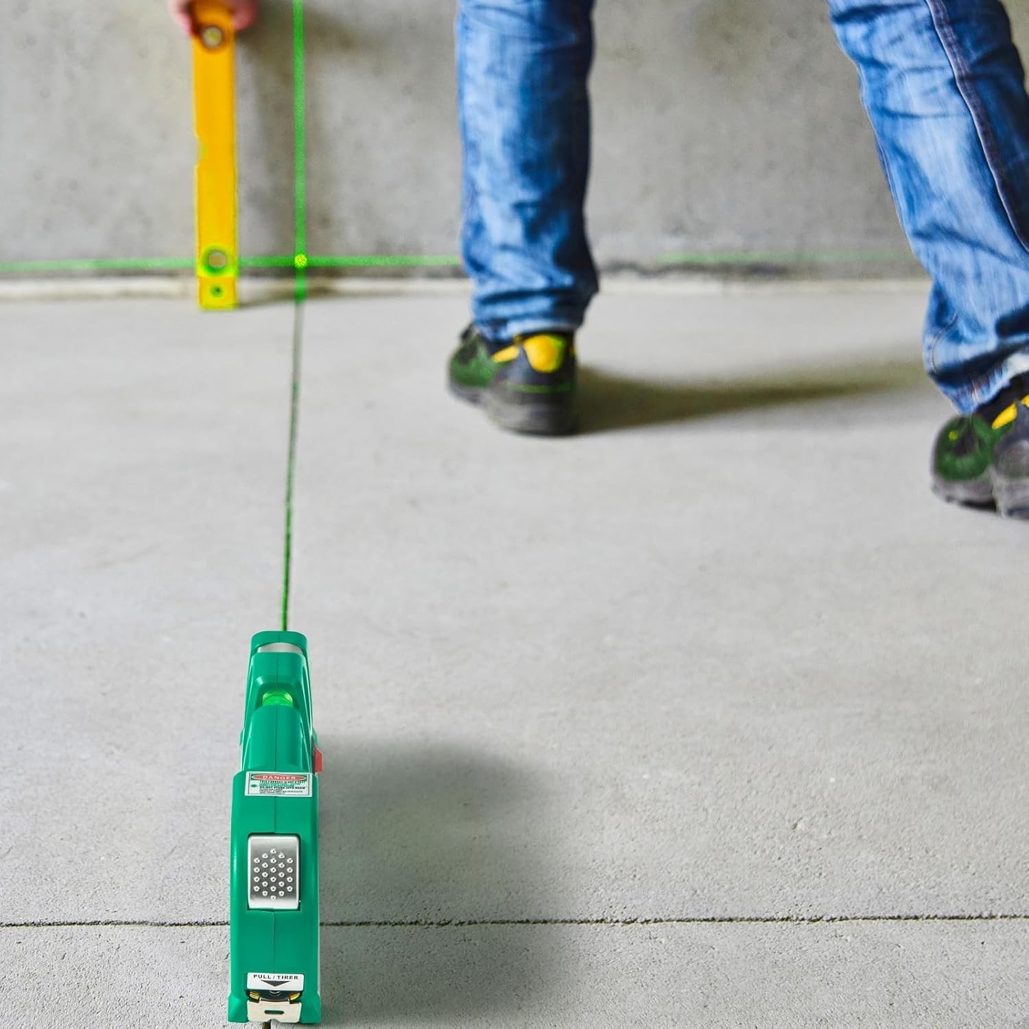 Precision Laser Level Tool with USB Rechargeable, Cross Line & Vertical Modes