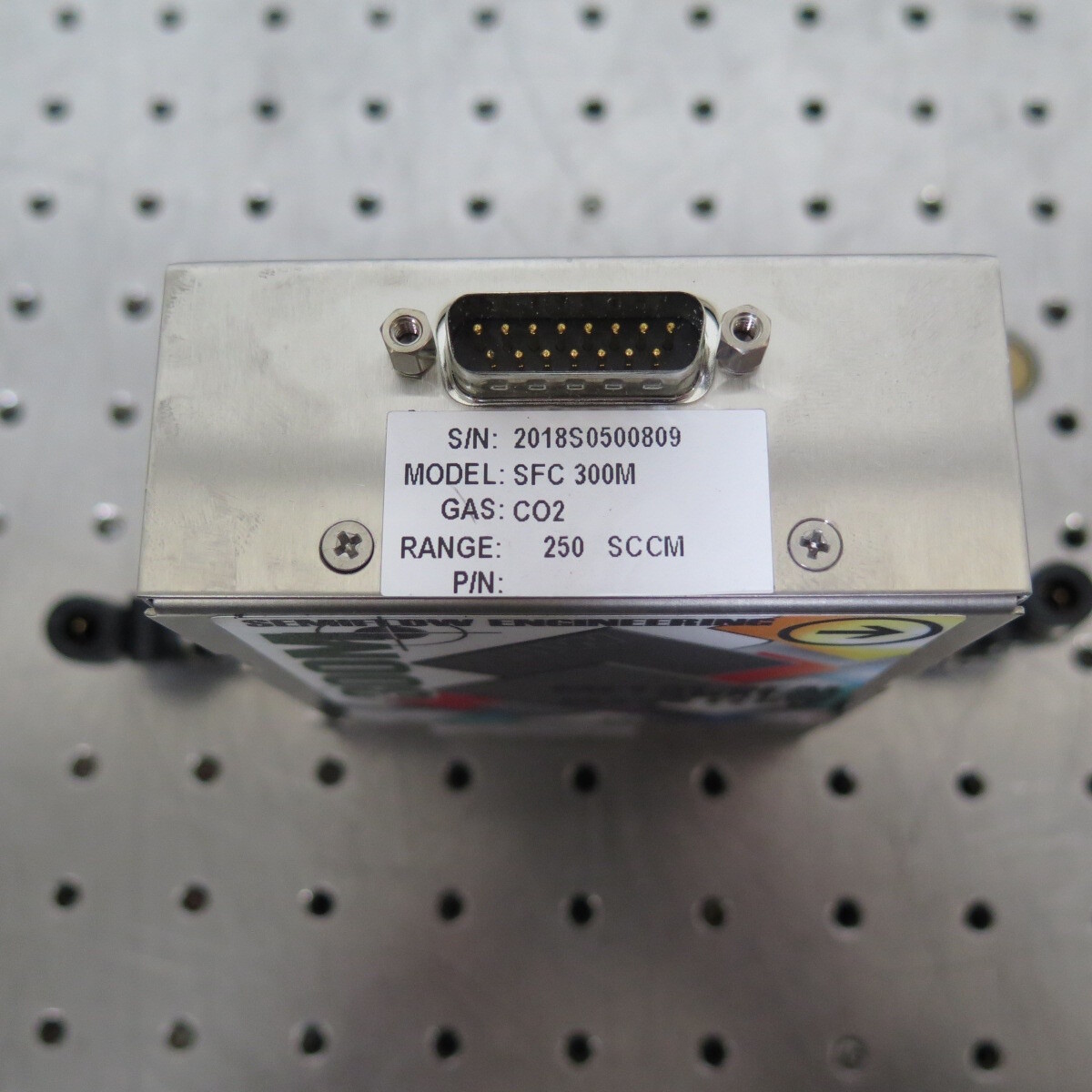 R196806 SemiFlow Engineering SFC 300M Mass Flow Controller CO2 250 SCCM