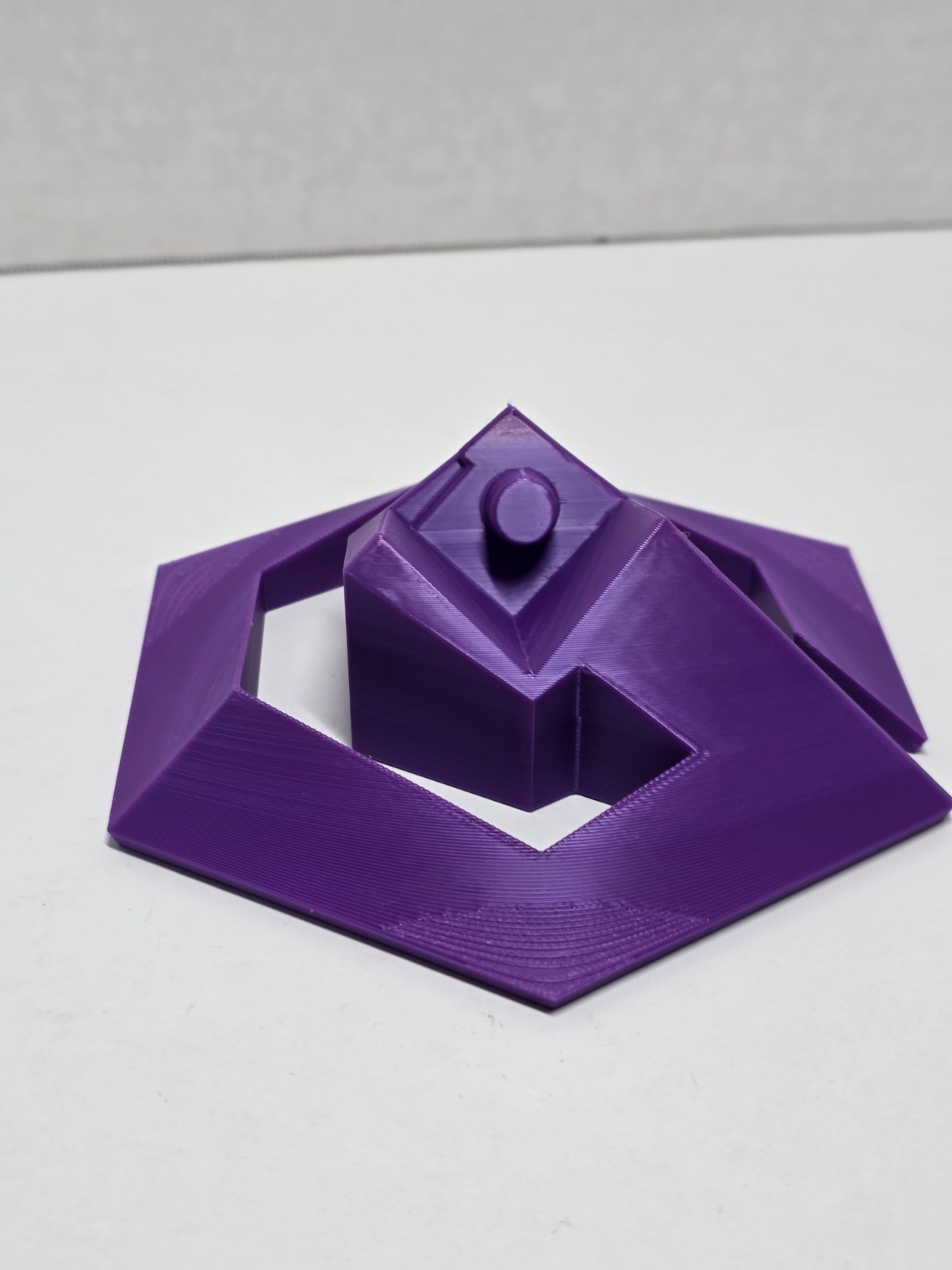 Nintendo GameCube Display Stand | 3D Printed Purple Base | Collector Showcase