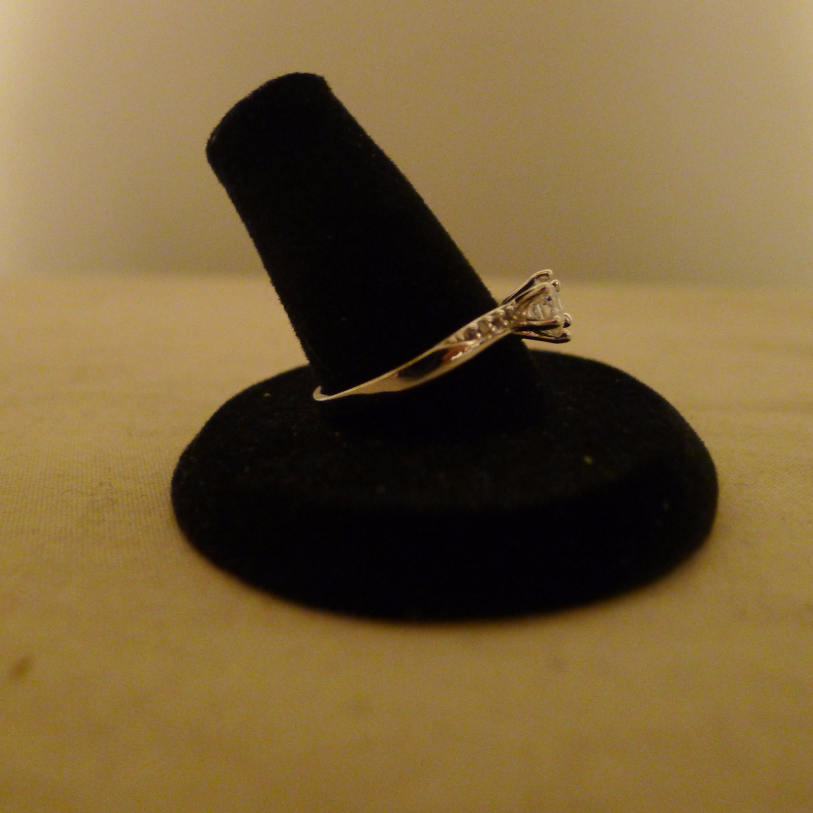 Size 6-10 Cubic Zirconia Ring Silver Plated Classic Romantic Design