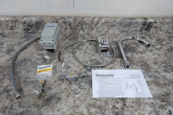 Sani-Lav ESB2RL 2 GPM 6 to 28 In Sensor Range Electronic Sensor Faucet