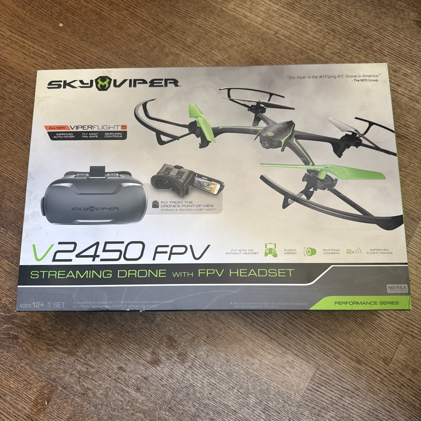 *NEW IN BOX* Sky Viper V2450FPV Streaming Drone with FPV Headset