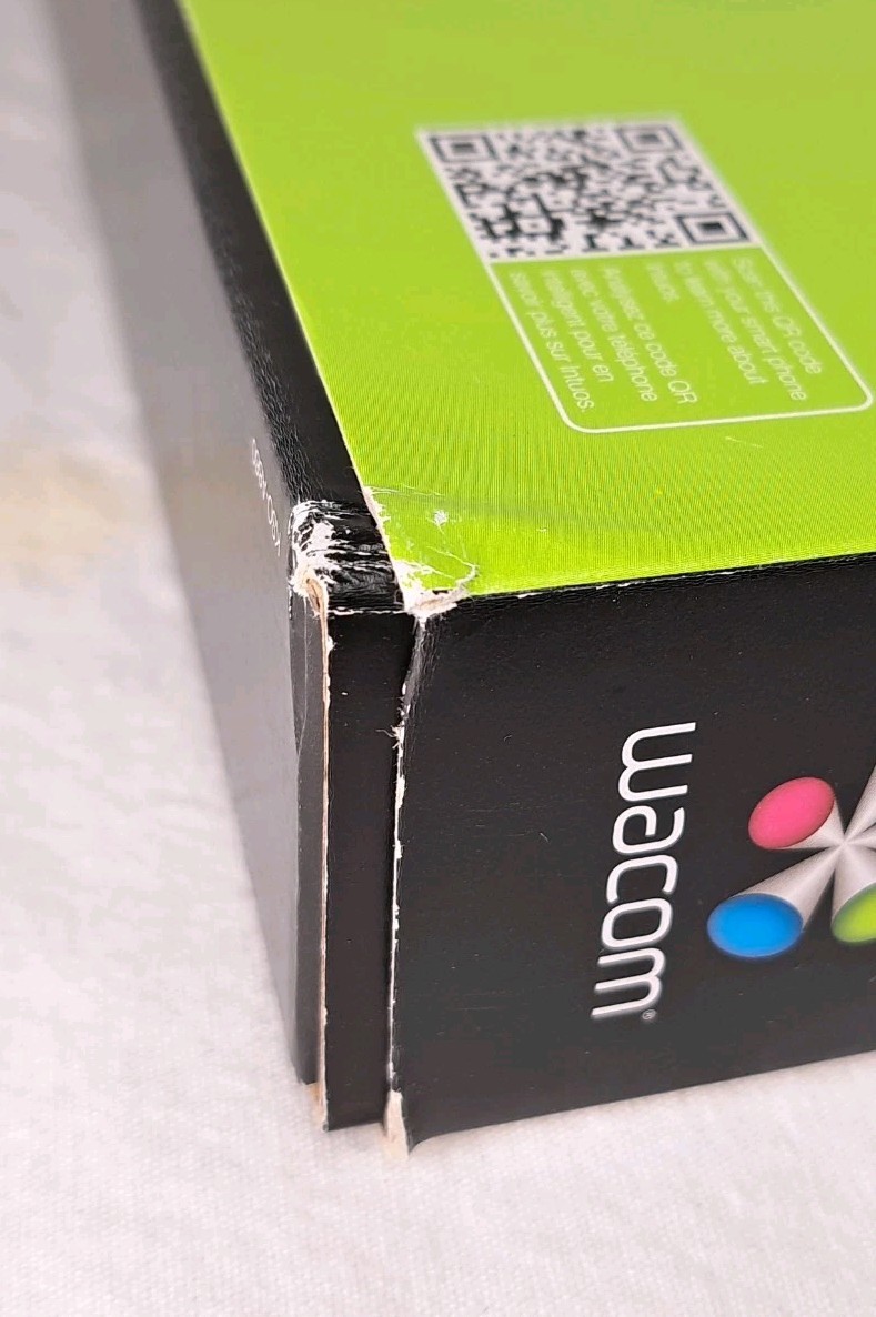 Wacom Intuos CTH-680 Medium Creative Pen & Touch Tablet