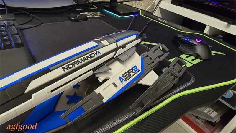 MASS EFFECT SSV Normandy SR2 Spaceship Painted Model 3D Build Length 50CM