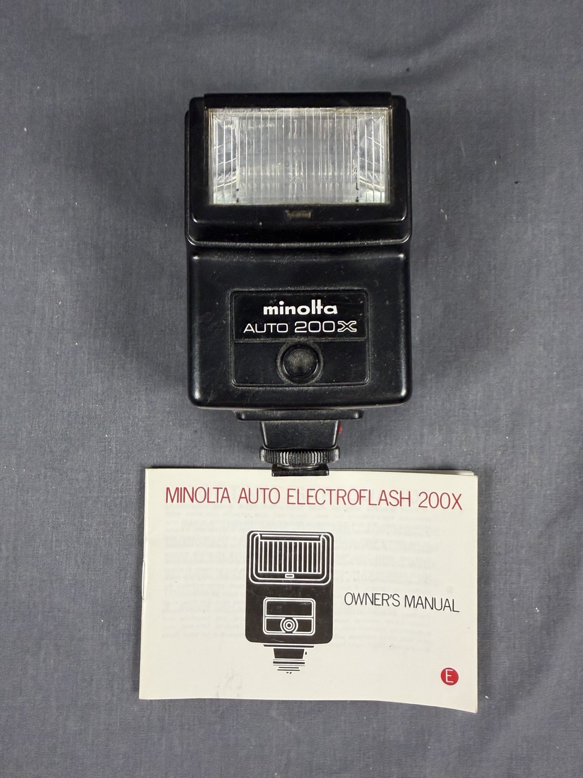 Minolta Auto 200X Flash Unit Vtg Camera Photography Accessory Tested Works