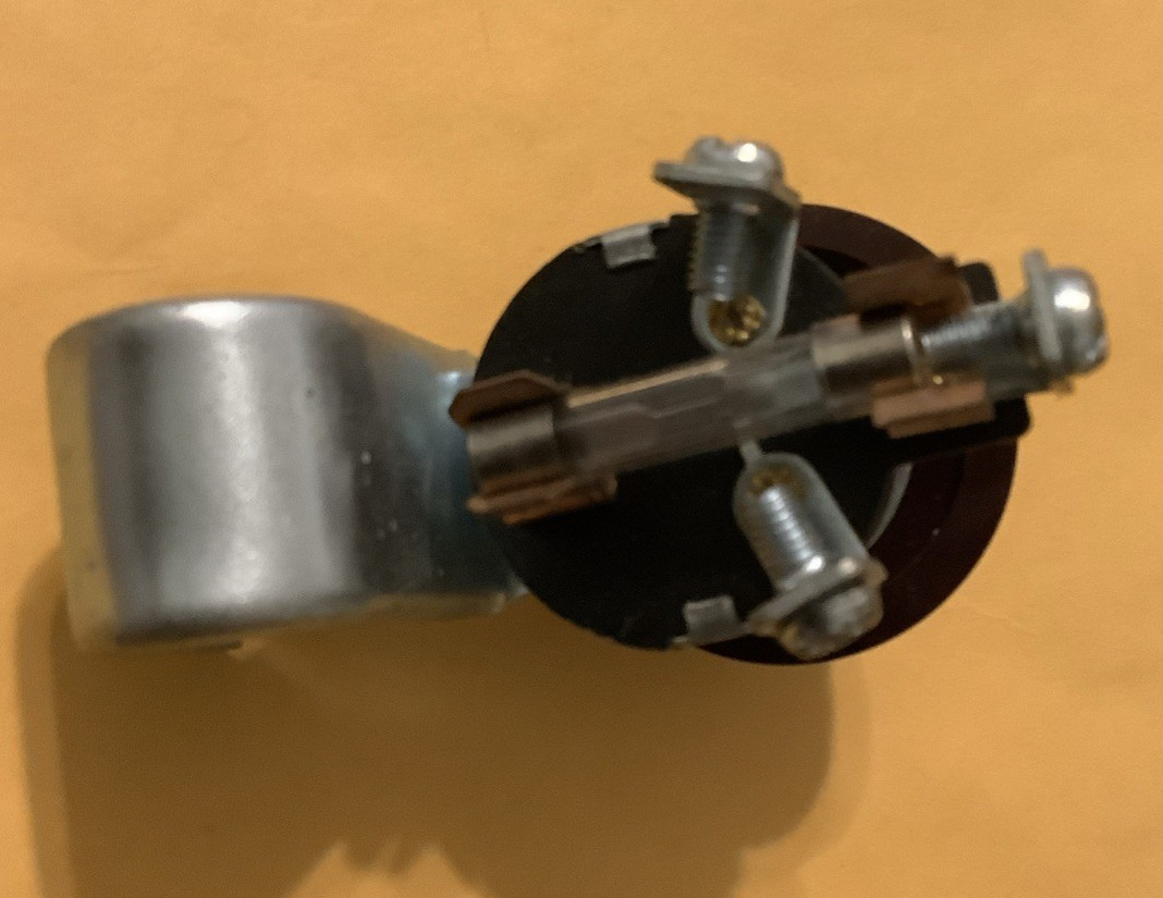 VINTAGE UNITY ON-OFF FUSED ROTARY SWITCH AND BRACKET