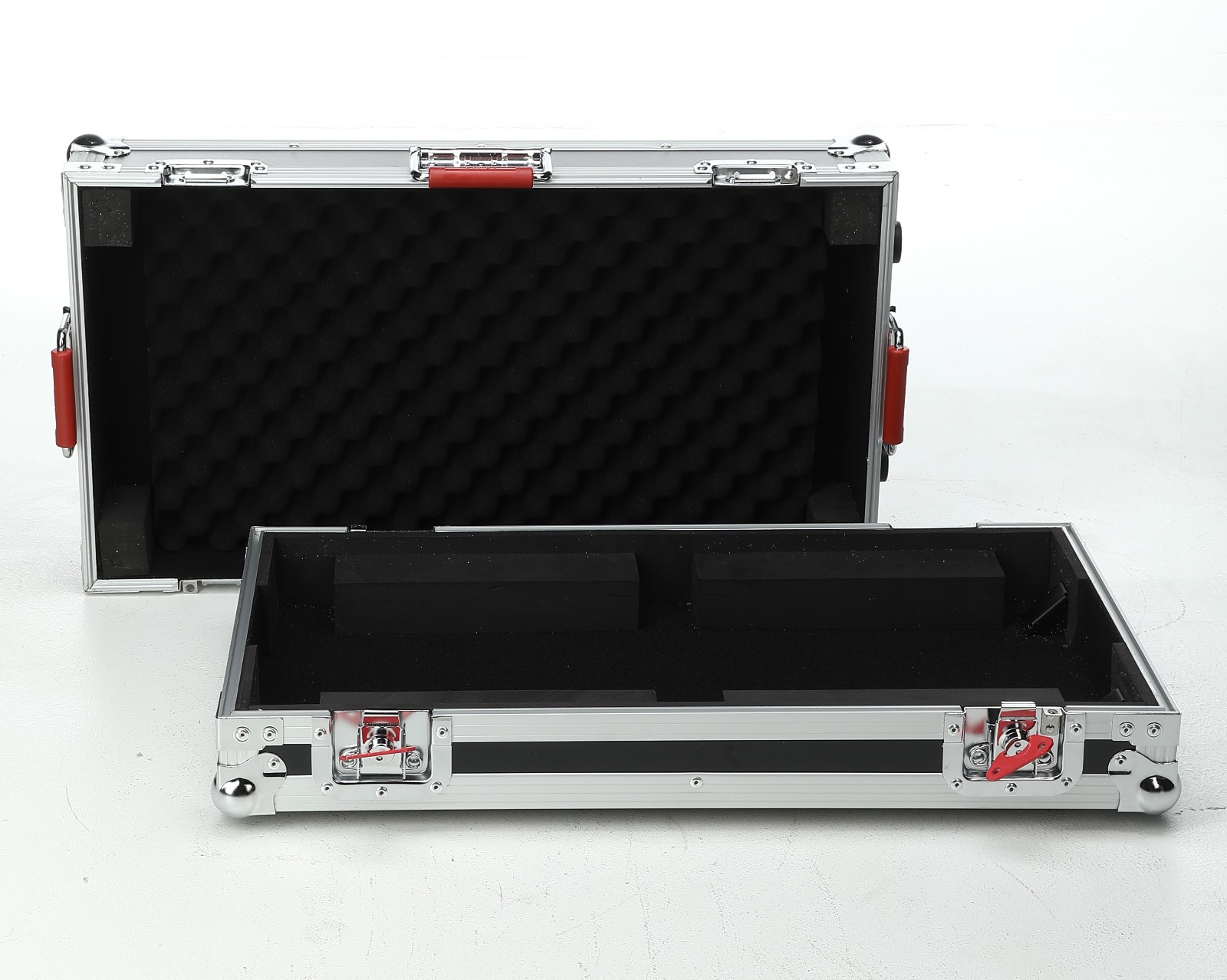 Gator G-Tour Pedalboard Lg w/Wheels
