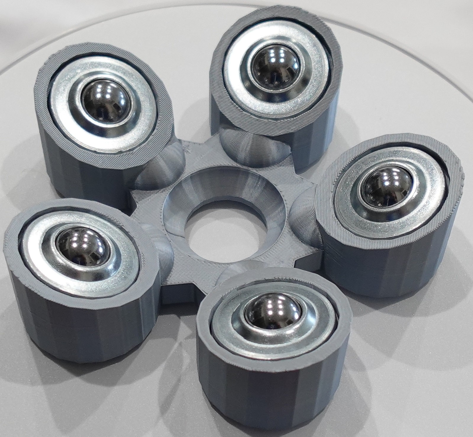 Bowling Ball Spinner Cup - Silky Silver