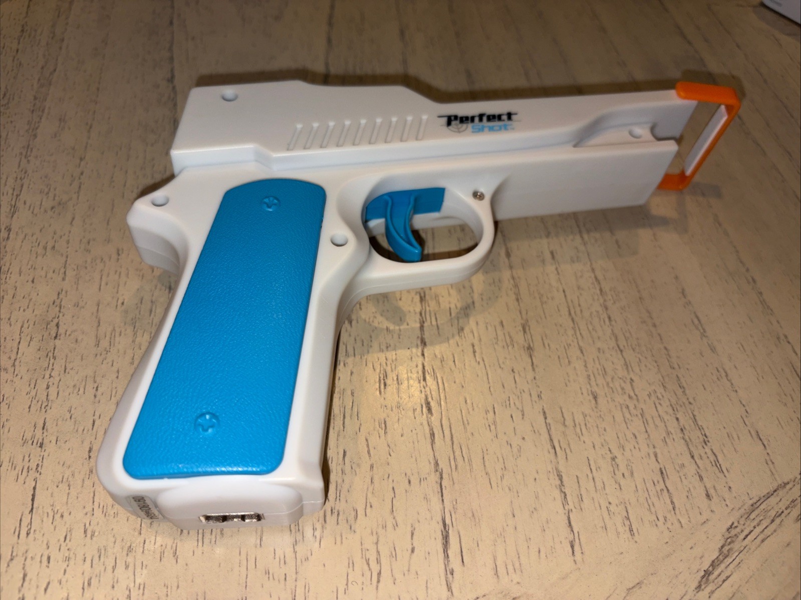 Nyko Perfect Shot Gun Controller White Blue Orange for Nintendo Wii Remote
