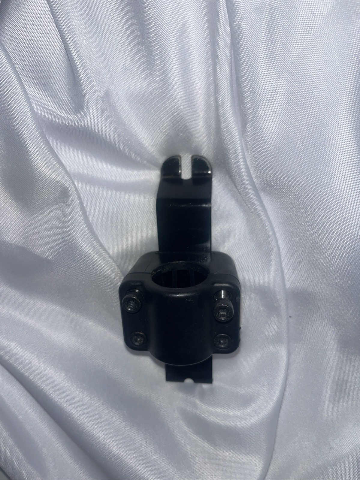 Pride Go Go Elite Traveller DWR9975 E001 Replacement Part Front Bar Mounting Har