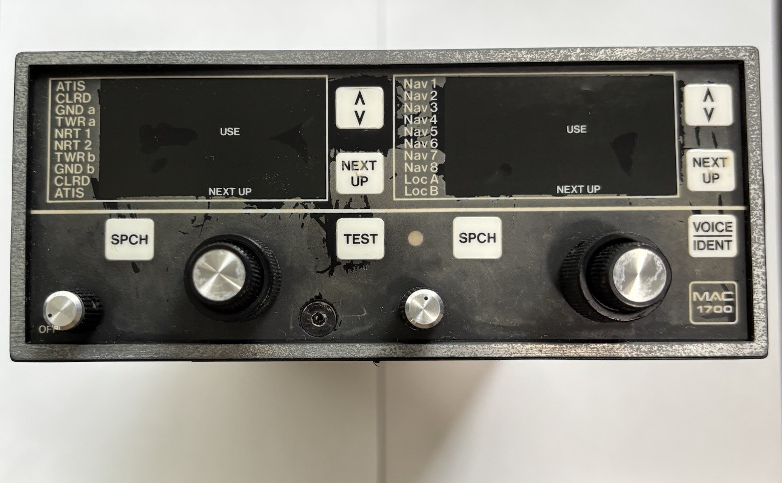 069-1020-00 | King KX-170B MAC 1700 | Nav/Com No Tray