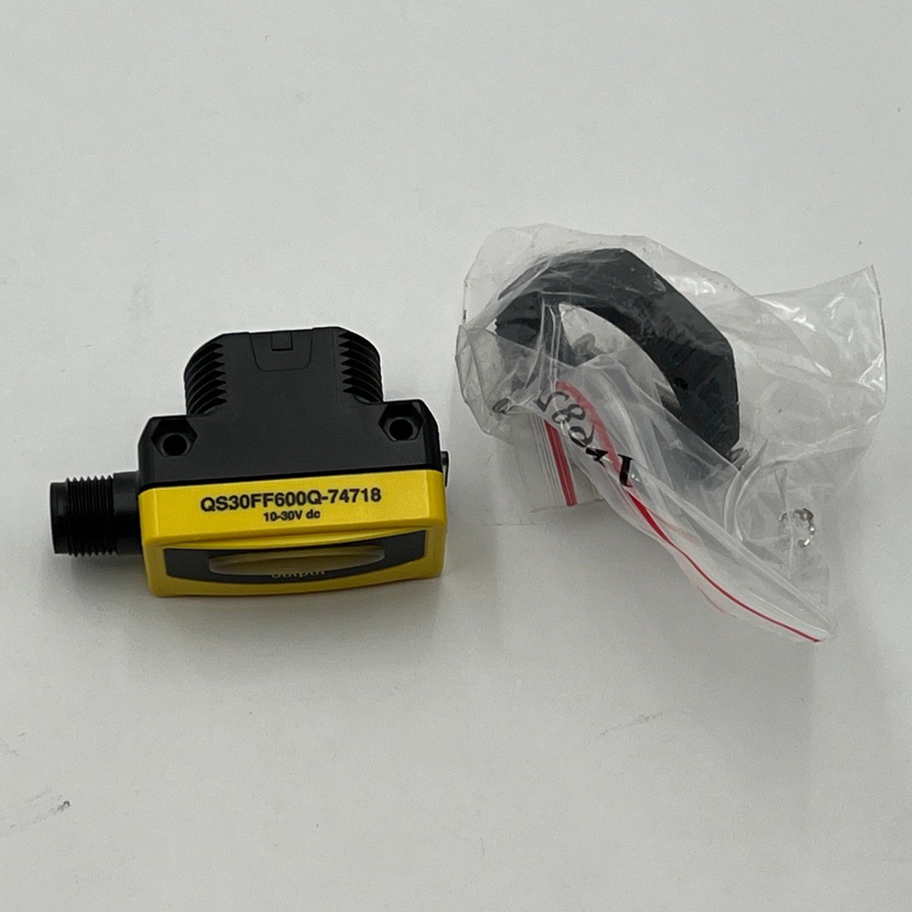 BANNER QS30FF600Q 74718 Adjustable Field Long Range Proximity Sensor - NEW