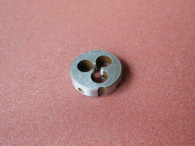 1Pcs HSS Right Hand Die 2#-56UNC Dies Threading 2-56UNC