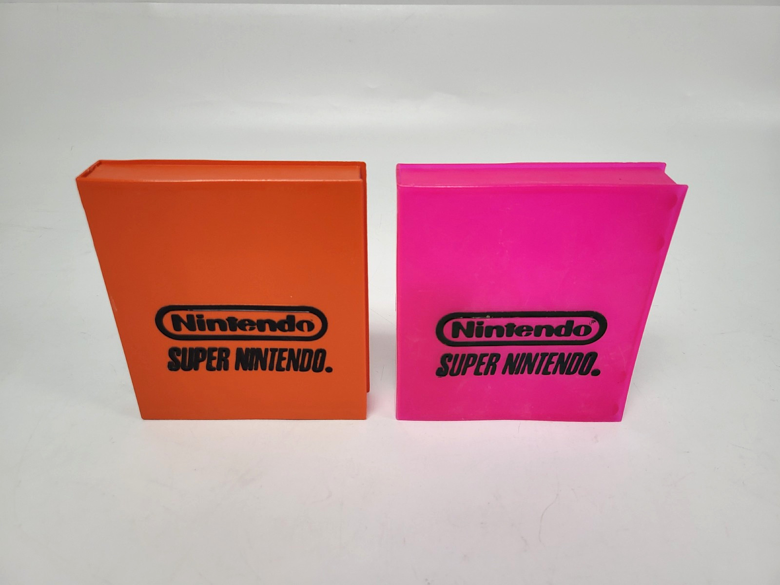 Vintage 1991 Lot of 2 Super Nintendo Clamshell Game Cases: Pink and Orange