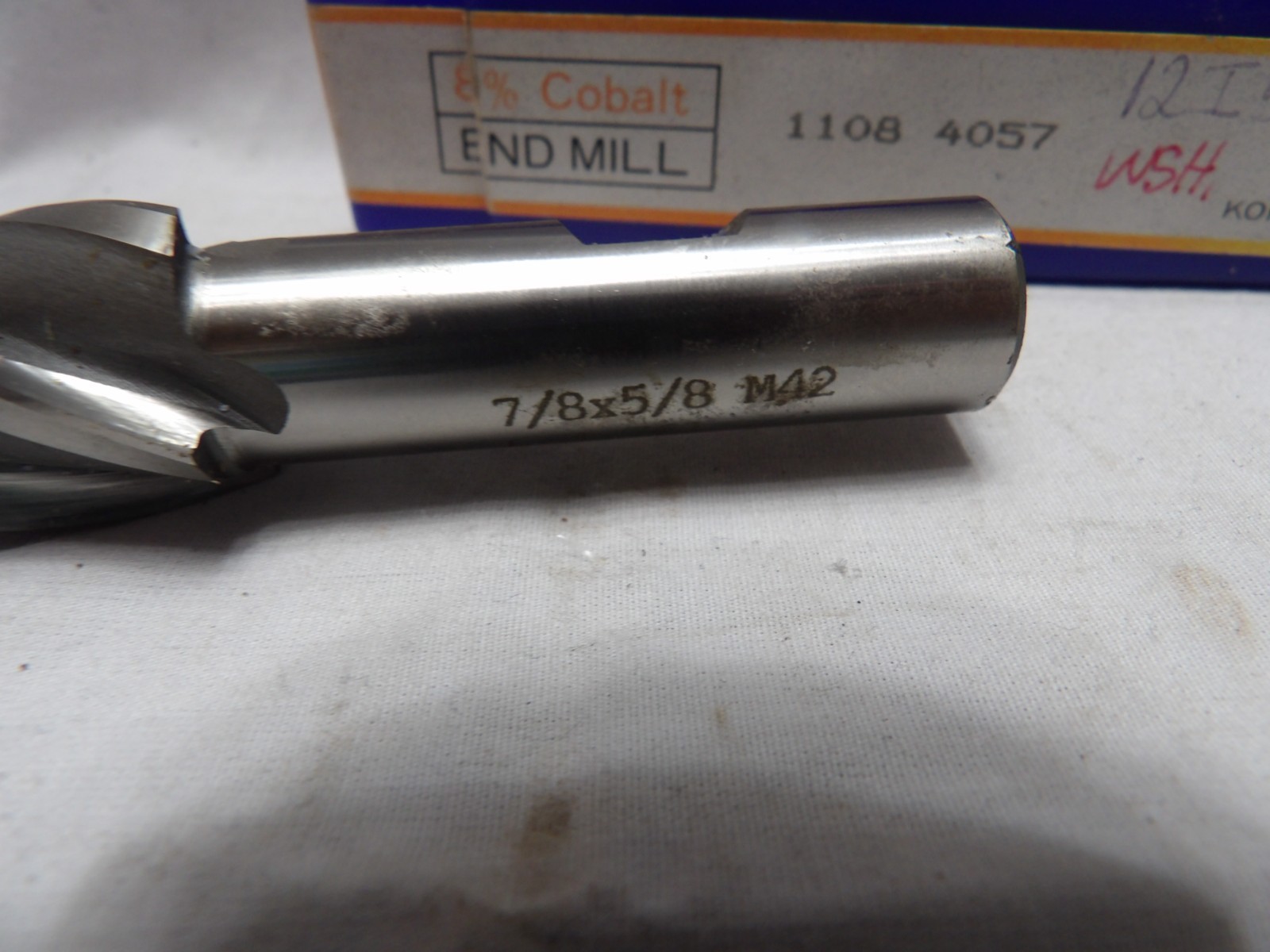 7/8" 4 Flute End Mill with 5/8" Shaft