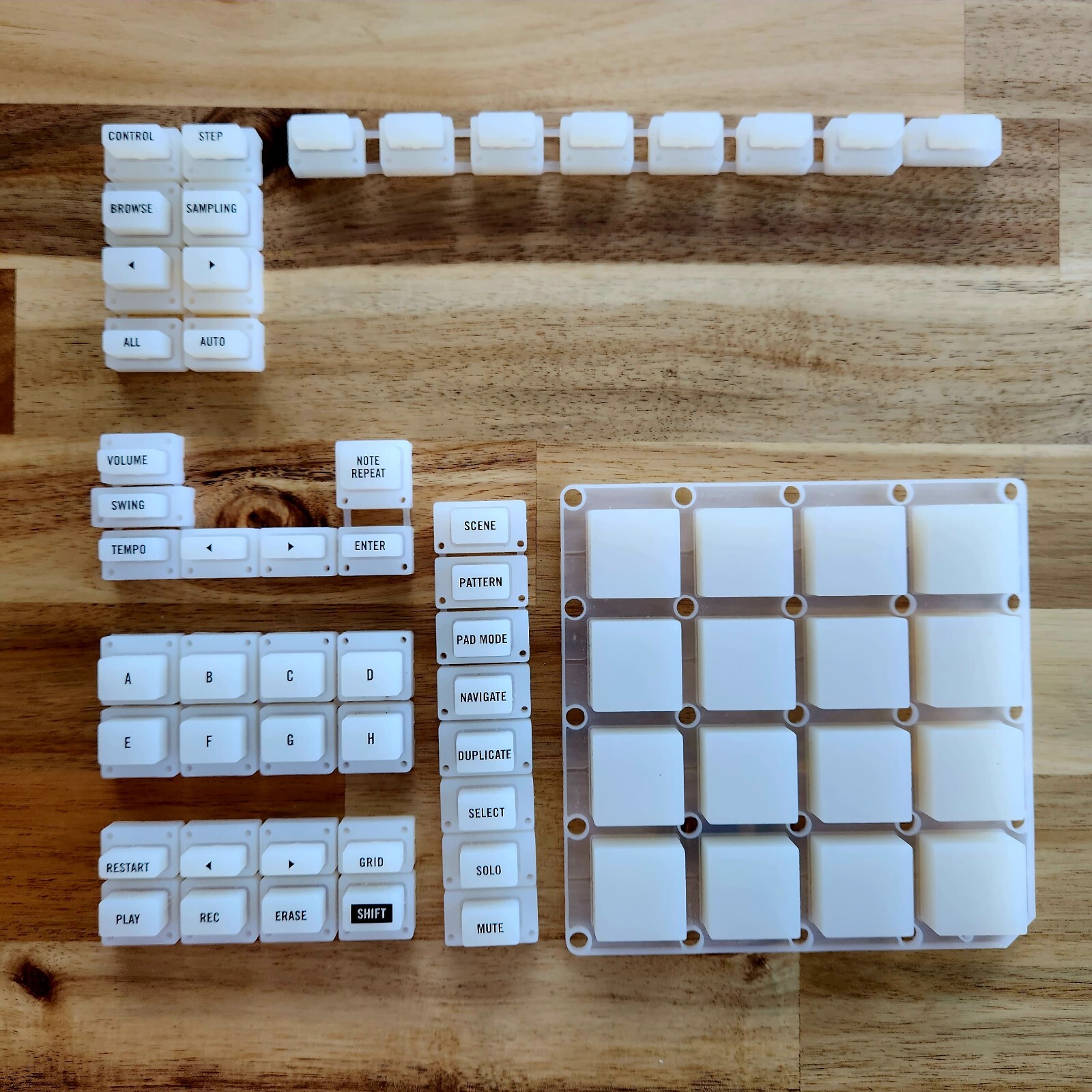 Native Instruments Maschine Mk2 Parts - All Buttons and Pads (Original)