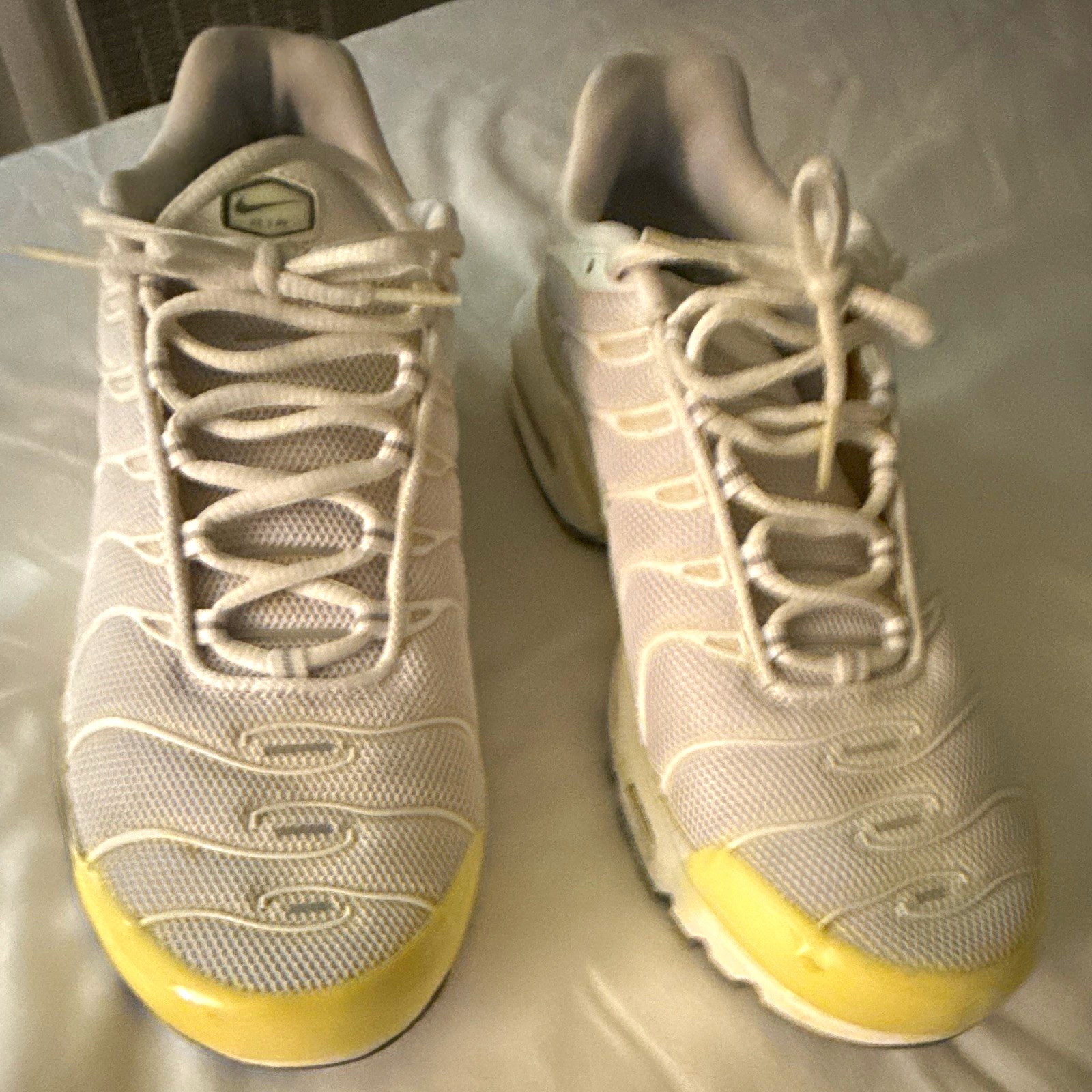 Nike Air Max Plus TN Men's Low Top Lace-Up Athletic Sneakers White/Yellow