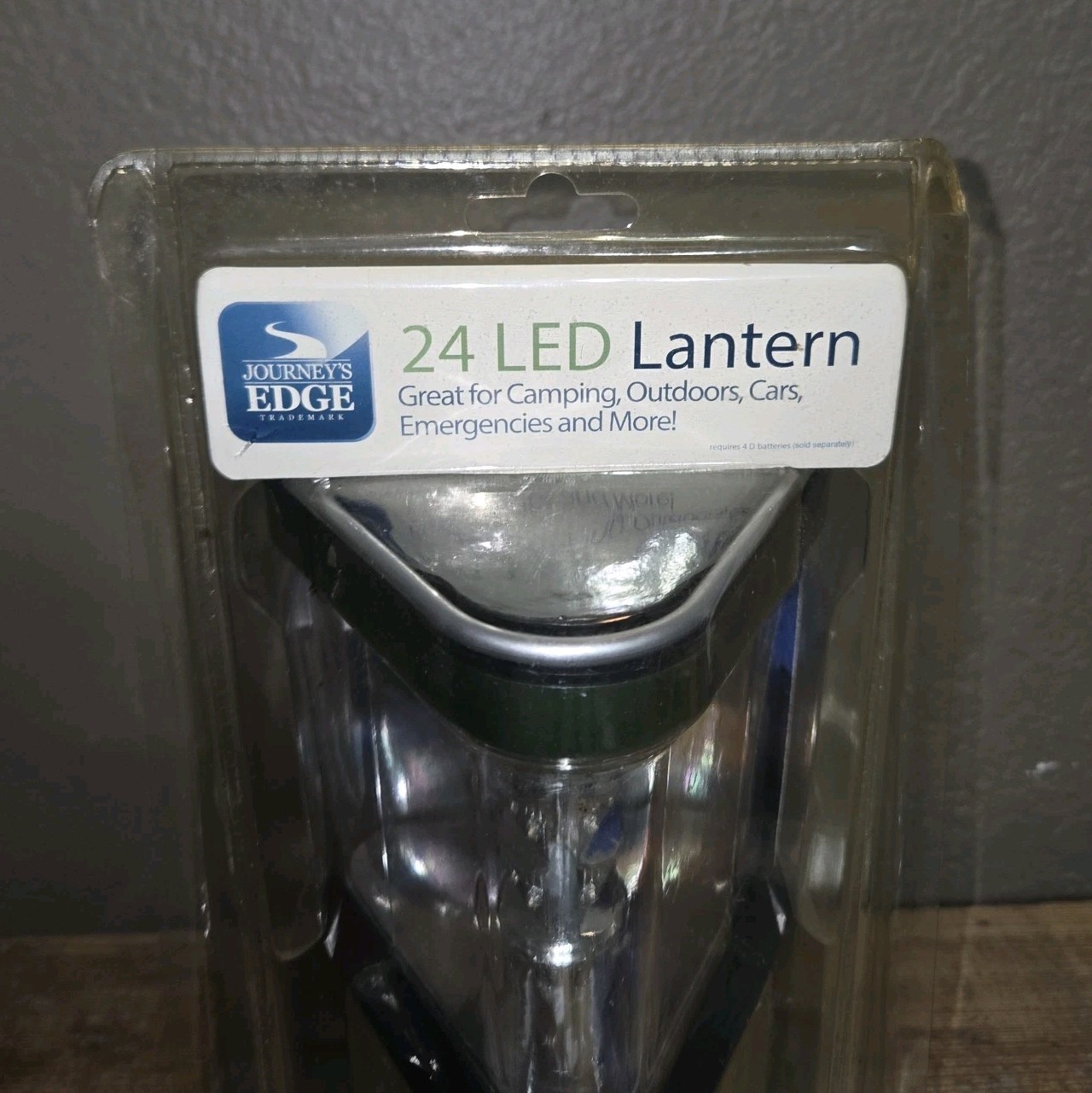 Journey's Edge 24 LED Triangular Camping Lantern Light w Compass & Hanger New