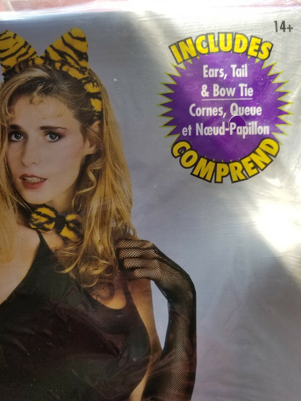 Woman's sexy Tiger Halloween Accessory Kit