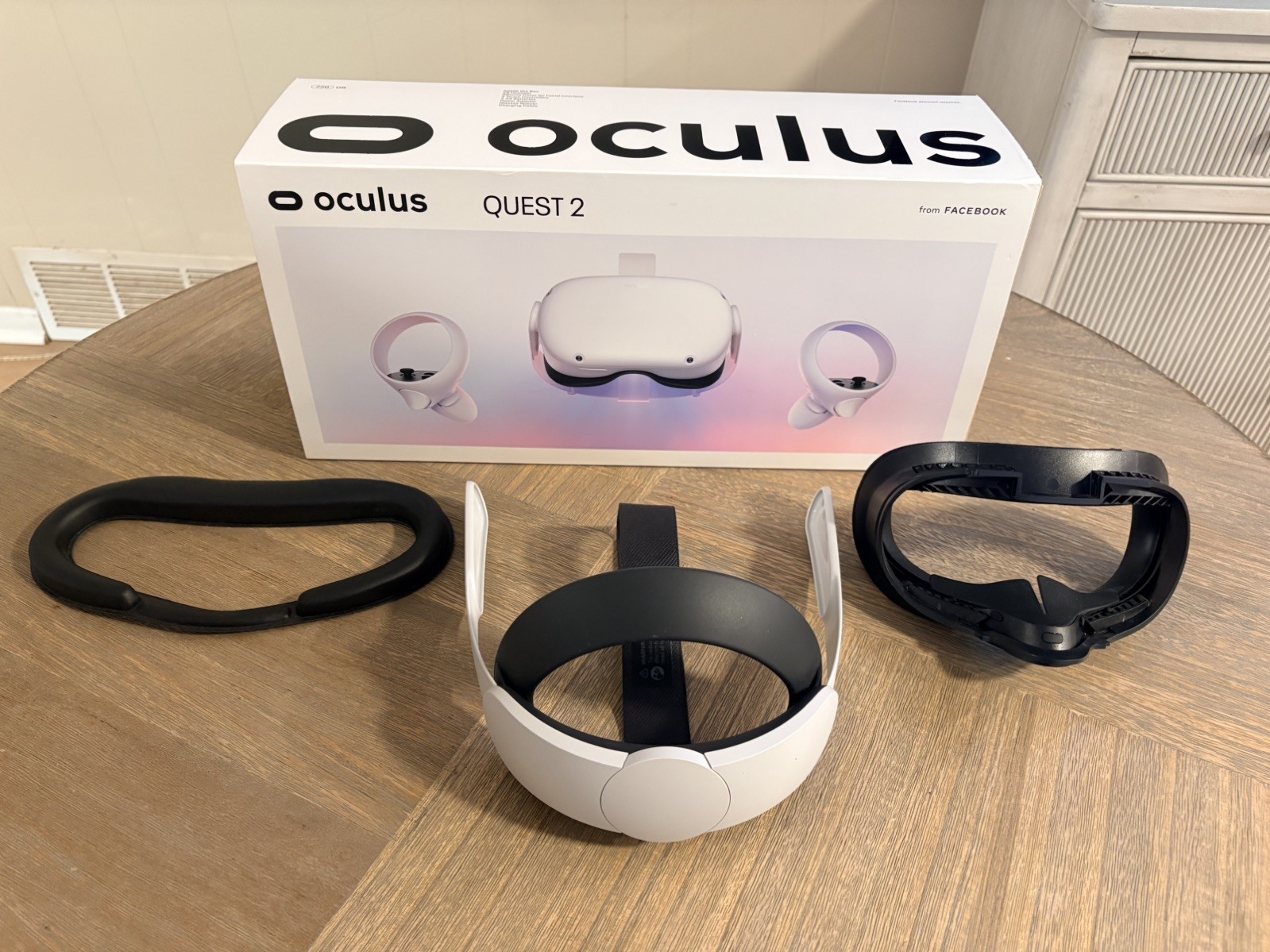 256GB Boxed Meta Quest 2 VR Headset - Excellent Condition w Controllers + Extras