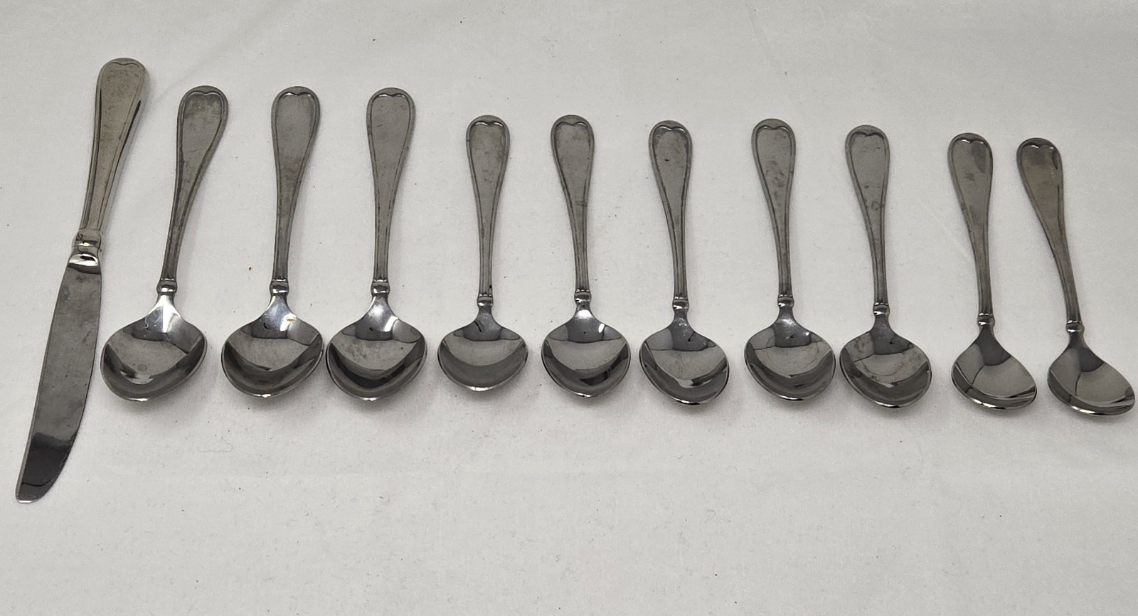 LOT OF 11 CAMBRIDGE ALLURE STAINLESS SOUP TEA SUGAR SPOONS KNIVE
