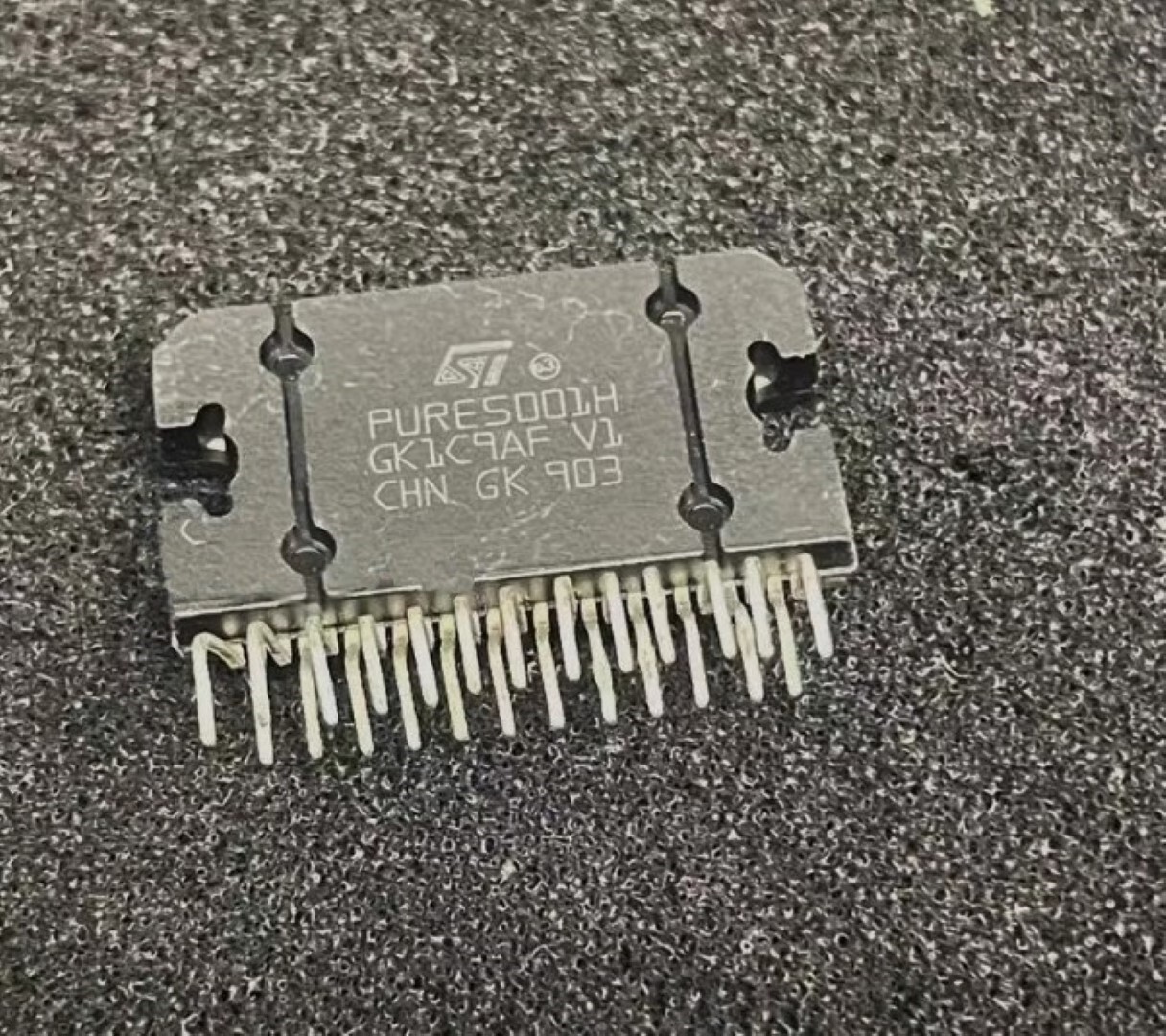 2pcs ST PURE5001H ZIP25 Audio Amplifier IC for High-Performance Audio RH