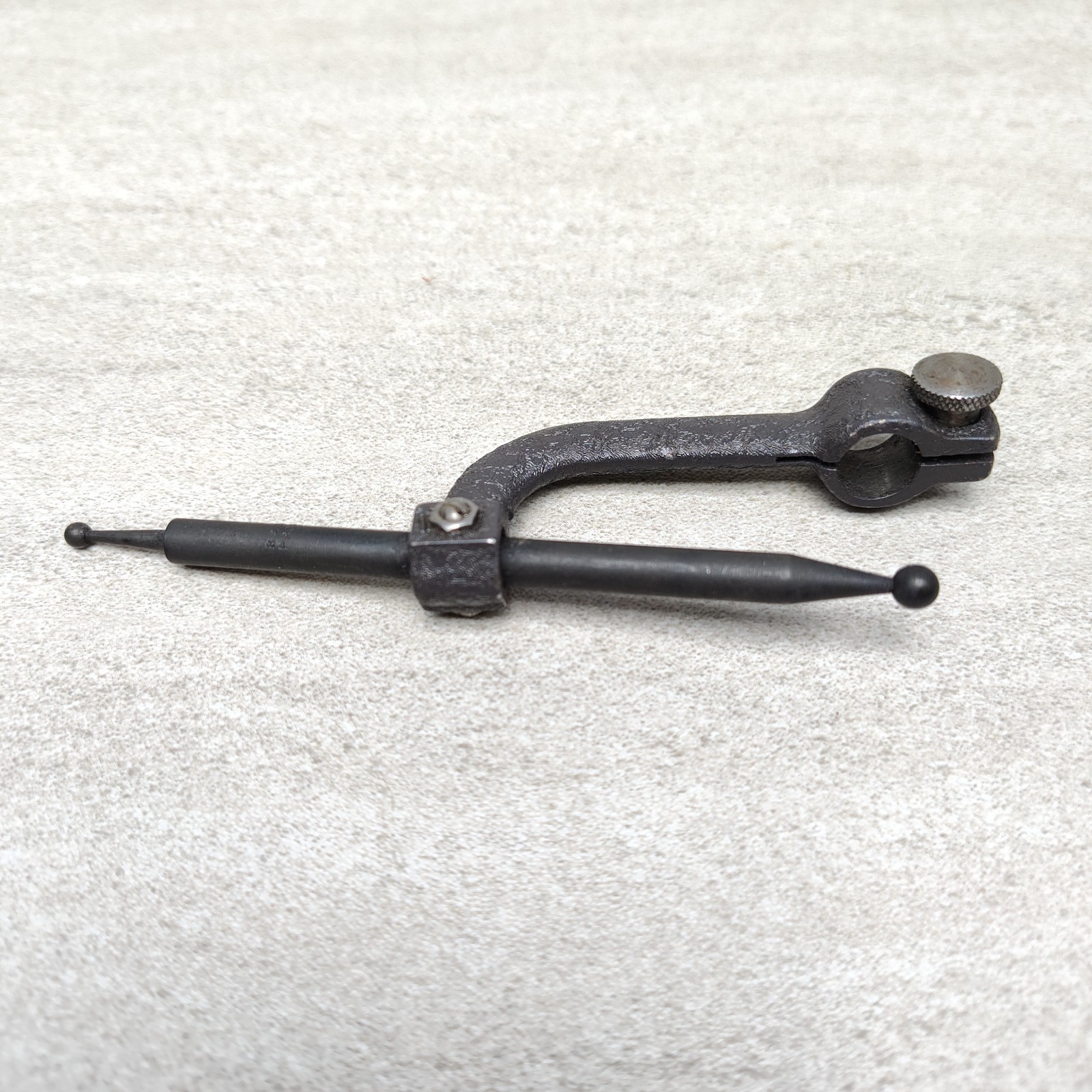 Brown & Sharpe 729-A Dial Indicator Attachment