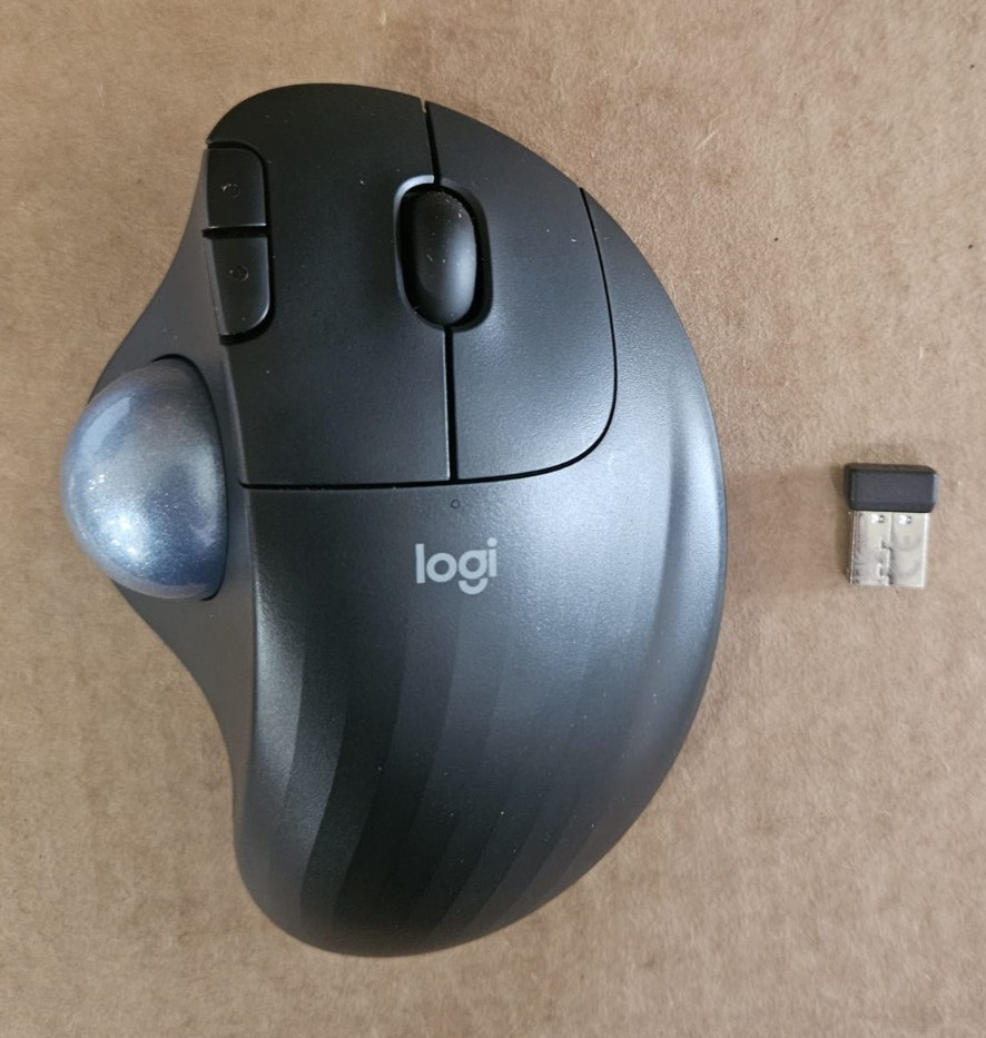 Logitech ERGO M575 Wireless Trackball Bluetooth Mouse Easy thumb control PC MAC
