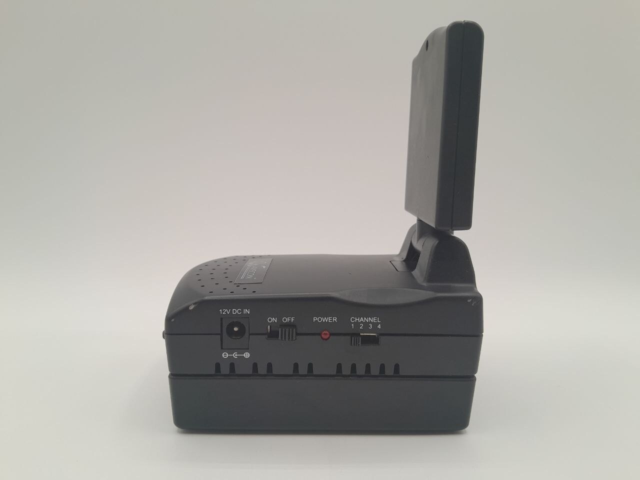 Wavecom Wireless AV Transmitter and Receiver - 4-Channel Video & Audio - RD10