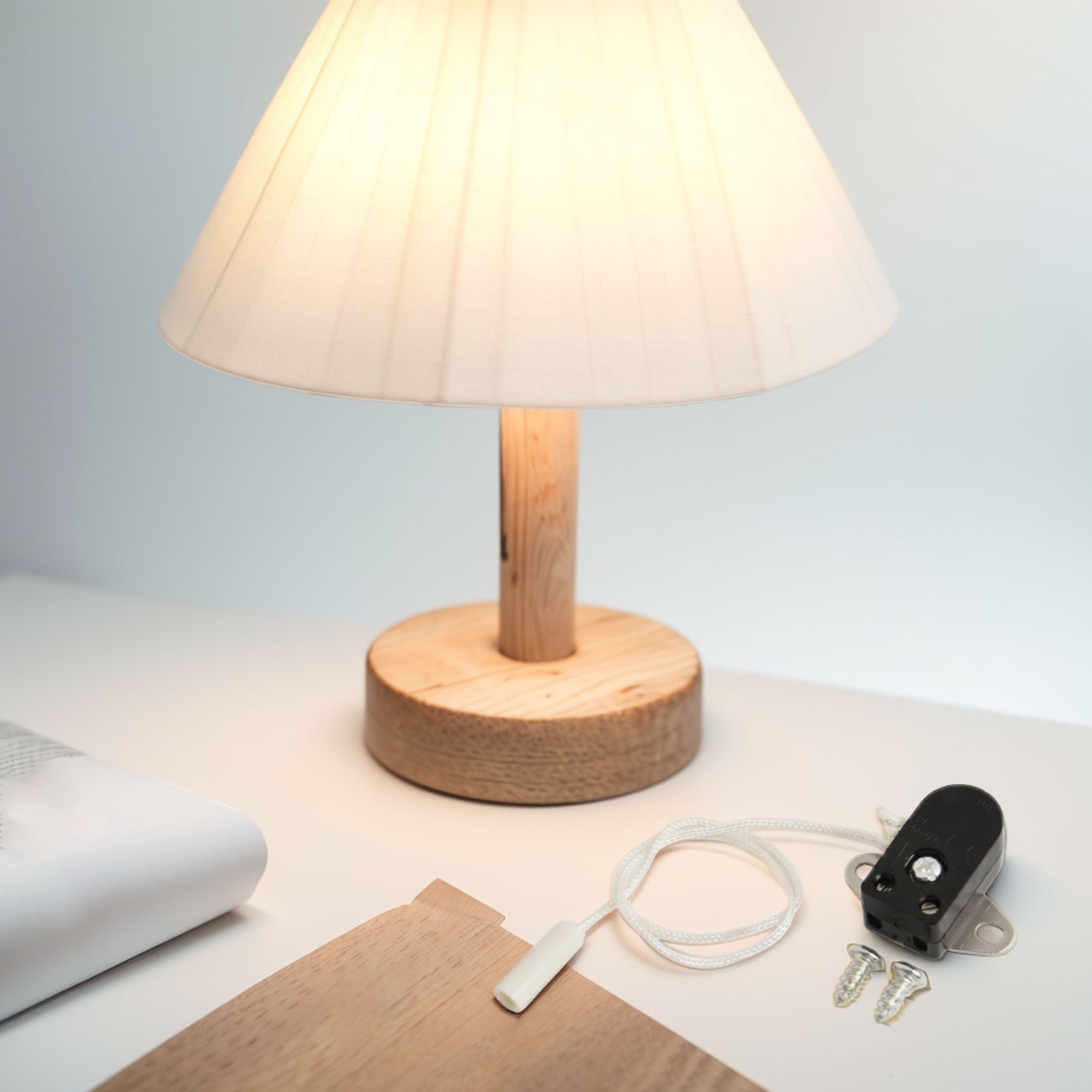 Adjustable cord rotating for pull cord wall light switch for personalized