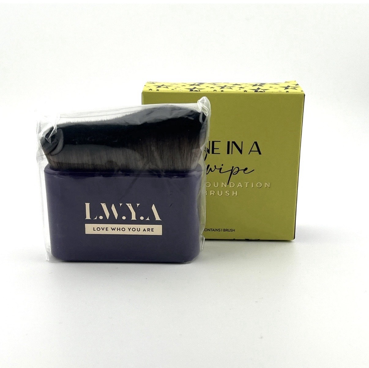 LWYA Gone in a Swipe Pro Foundation Brush – Sealed – New