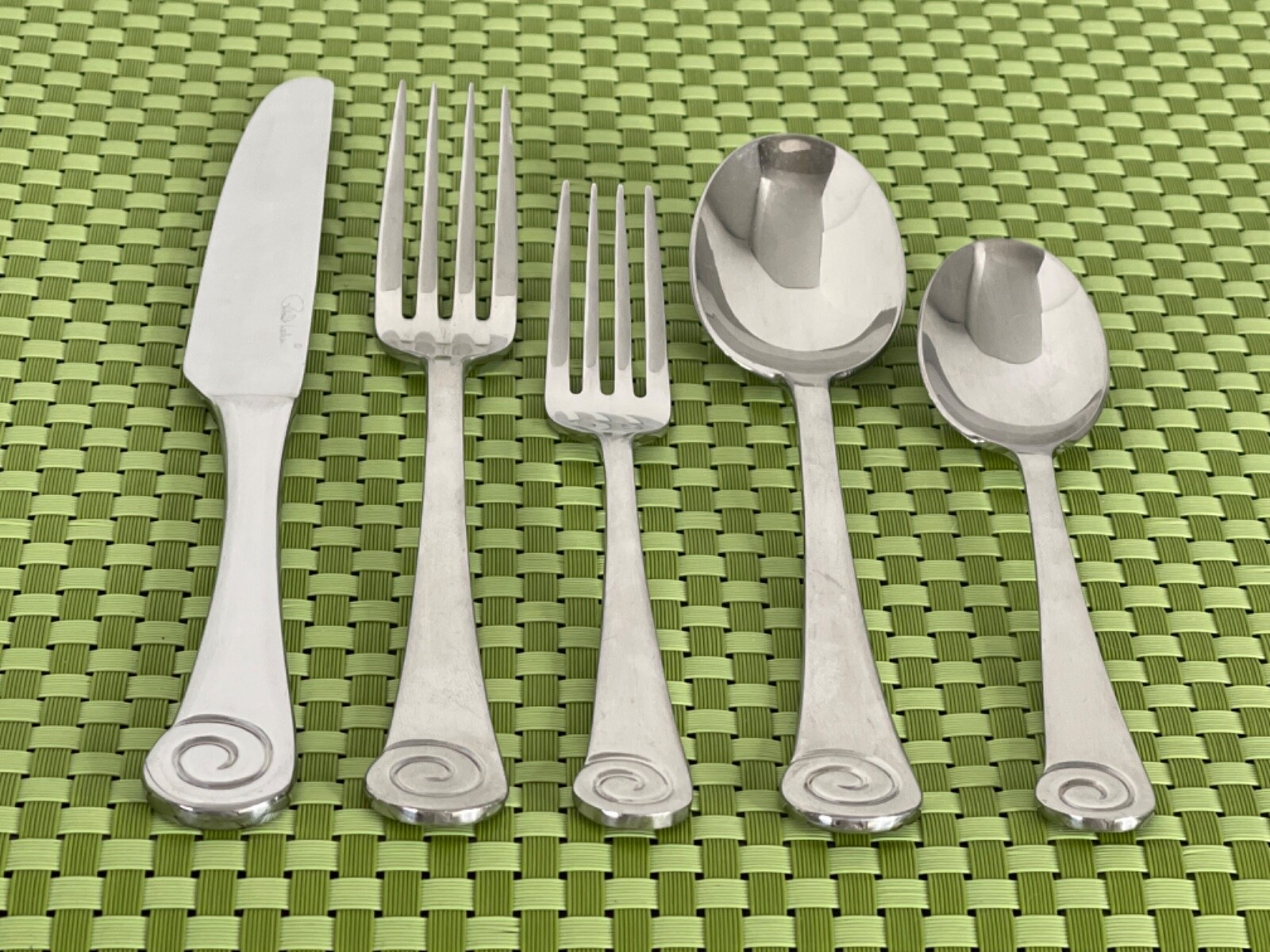 Ginkgo AMMONITE Stainless Glossy Helmick/Welch 18/10 Korea Choice Flatware B72WU