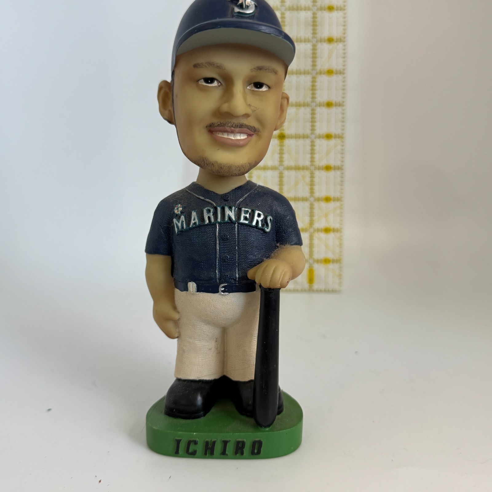 Ichiro Suzuki Bobblehead Nodder 2001  Bobble Head Wobbler Global Japan