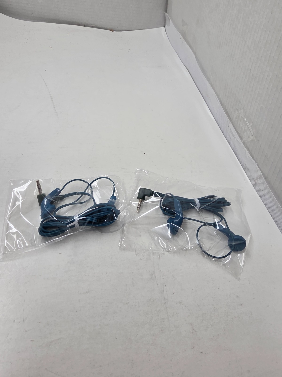 2 BLUE Universal 3.5mm Wired Earphones Headset Stereo Headphones Earbuds