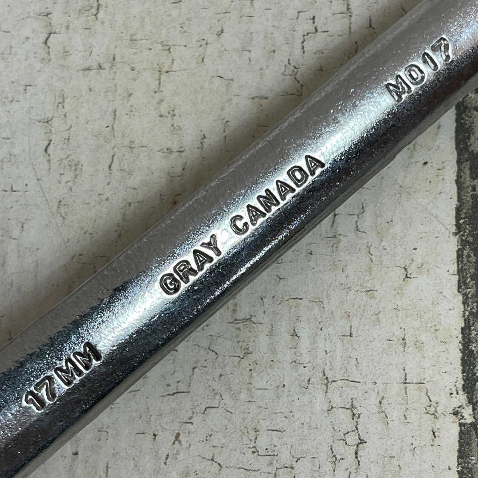 Gray Canada 17MM Combination Open and 12 Pt Box End Wrench MO17