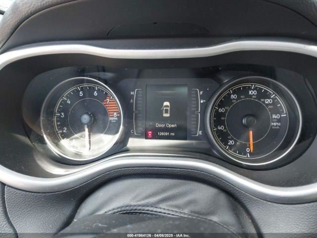 CHEROKEE 2018 Glove Box 4715365