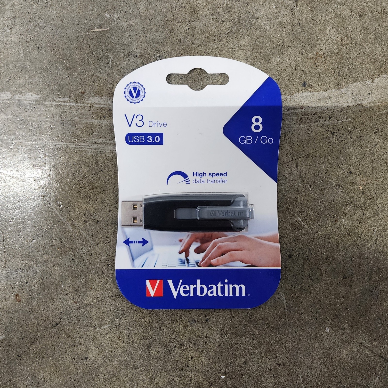 Verbatim V3 8 GB USB 3.0 Flash Drive External (49171)