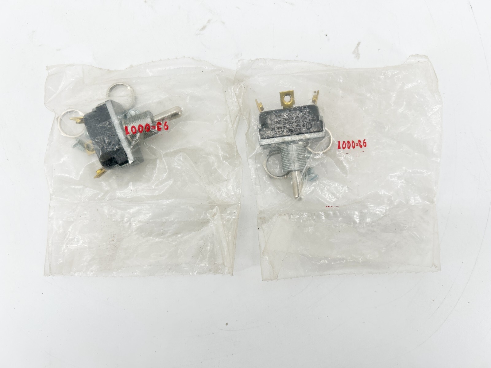 New Lot of 2 Rexnord 93-0001 Toggle Switch 20A 250V SPDT On/OFF/On