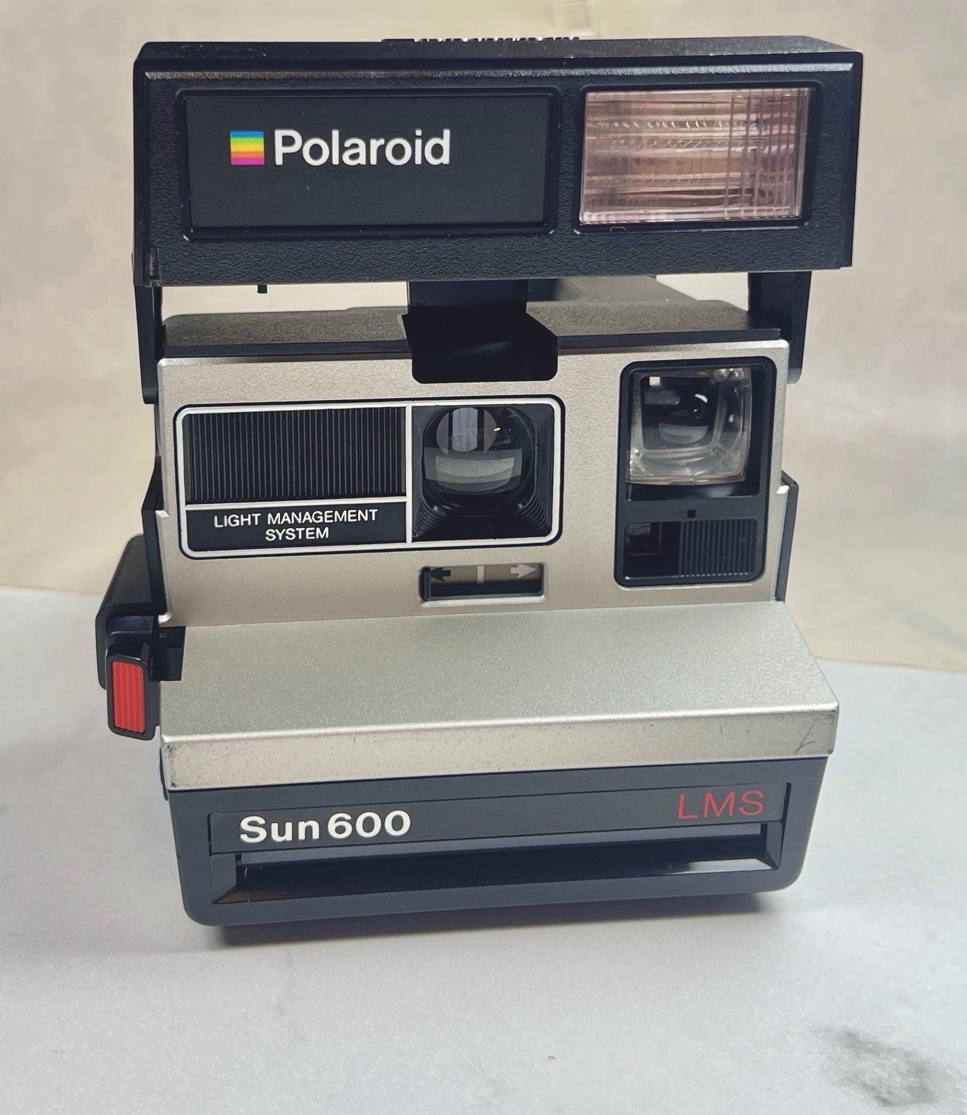 Polaroid Sun 600 LMS Instant Film Camera Black/Silver-UNTESTED