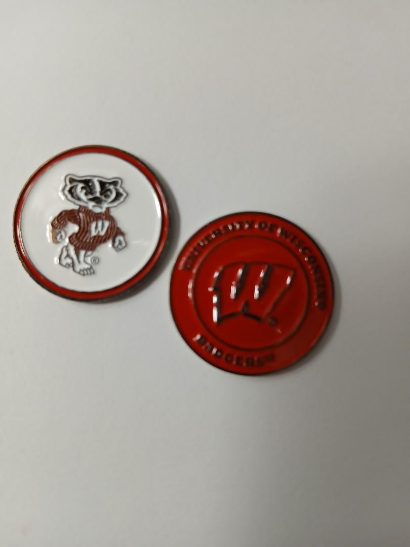 NCAA UNIVERSITY OF WISCONSIN Double Sided 1"  Diameter Golf Ball Marker