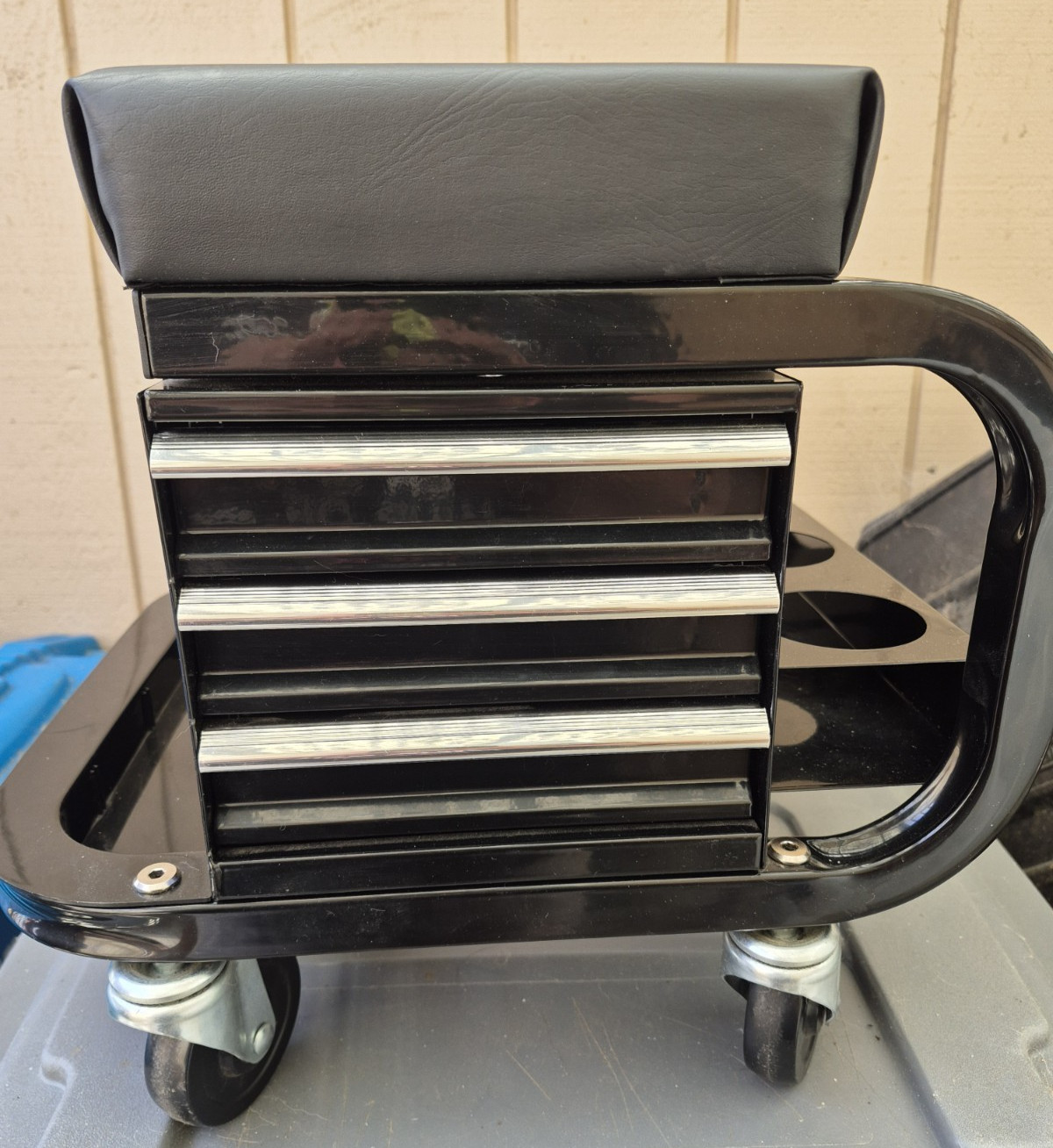 Performance Roller Seat With 3 Drawers PD2016A